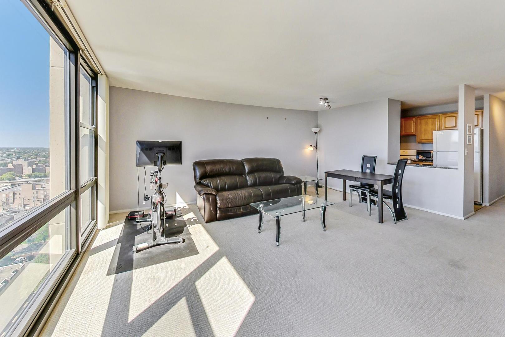 2605 S INDIANA Avenue Unit: 1908