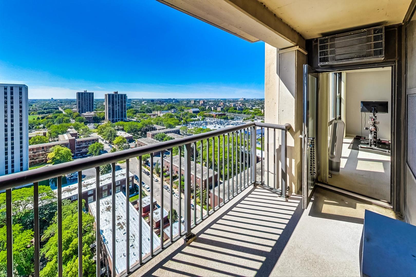 2605 S INDIANA Avenue Unit: 1908