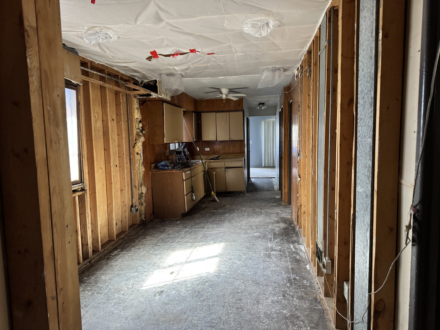 527 N Saint Louis Avenue