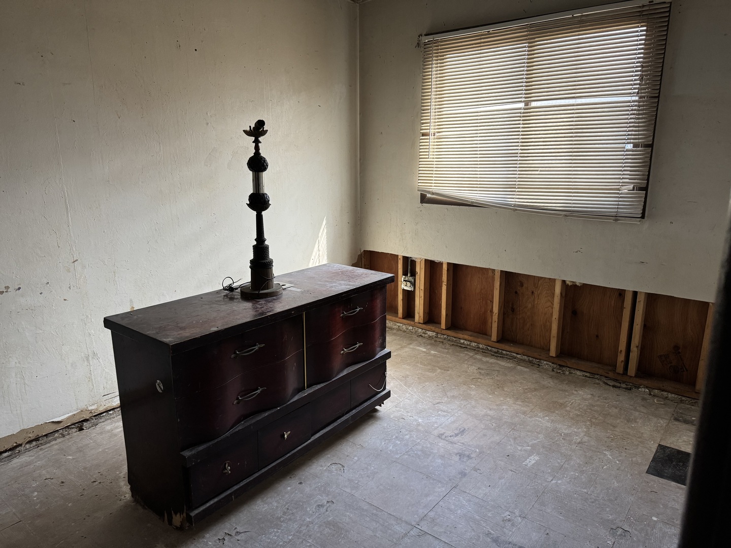 527 N Saint Louis Avenue