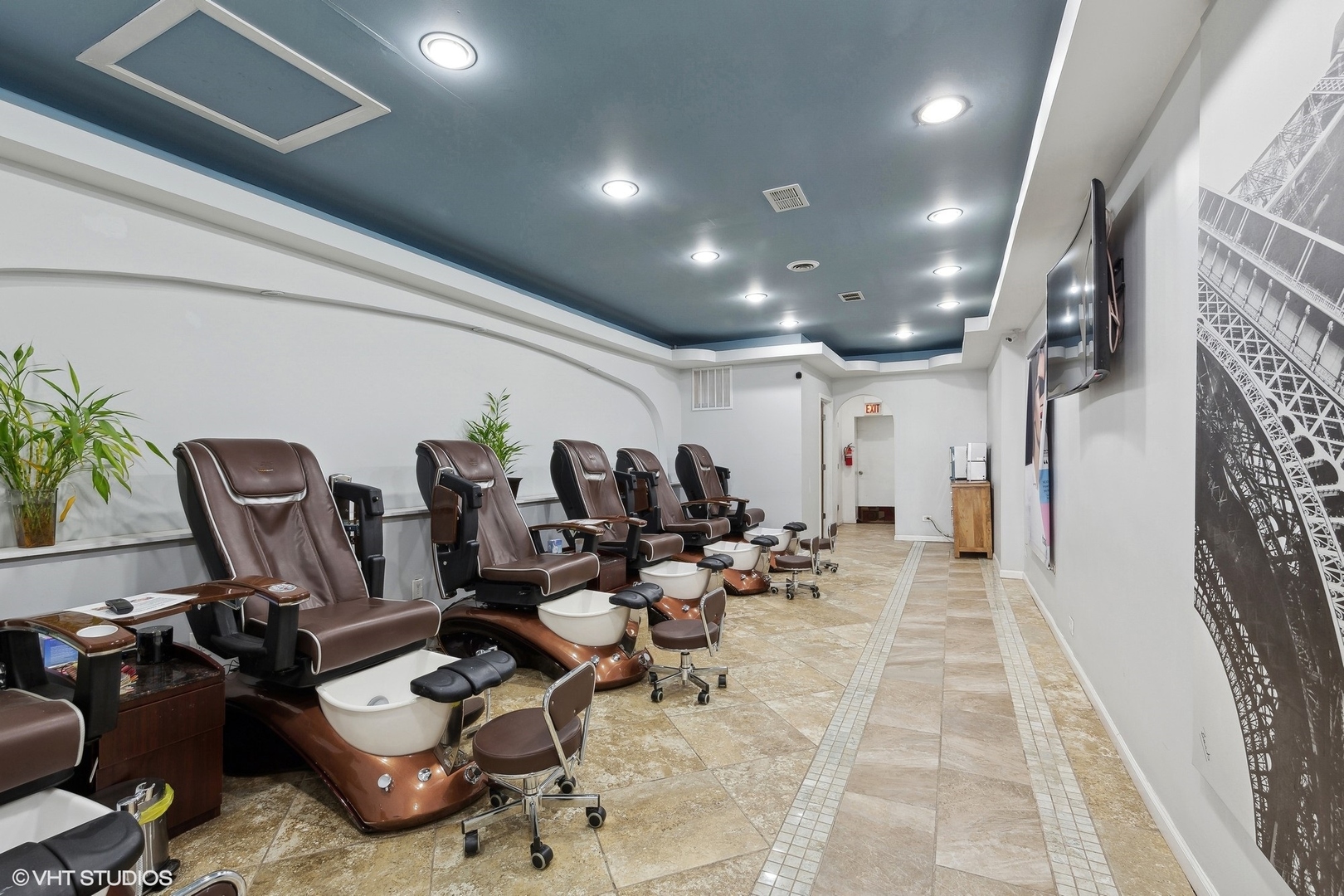 353 W Chicago Avenue Unit: A