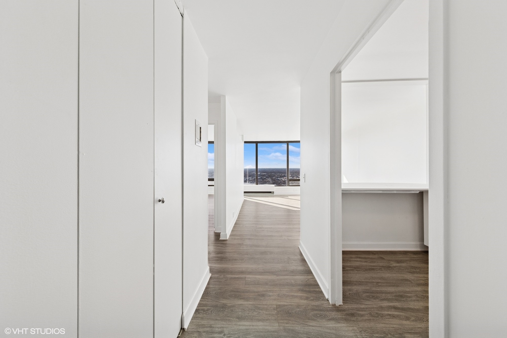 5445 N SHERIDAN Road Unit: 3307