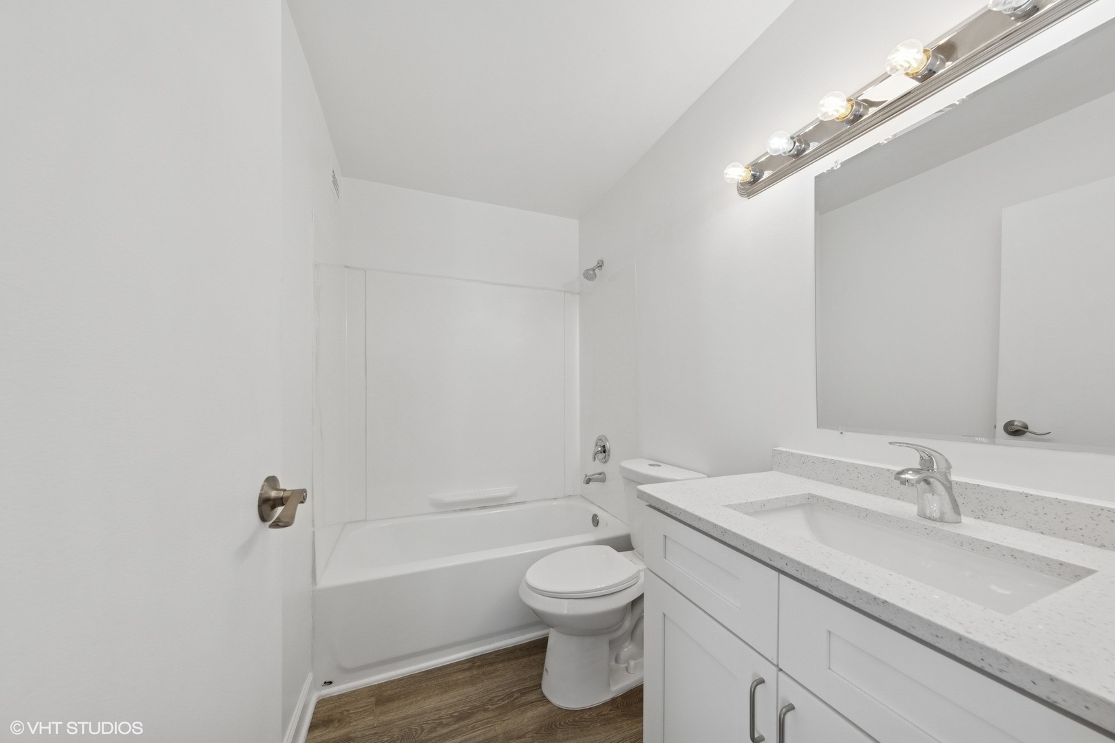5445 N SHERIDAN Road Unit: 3307