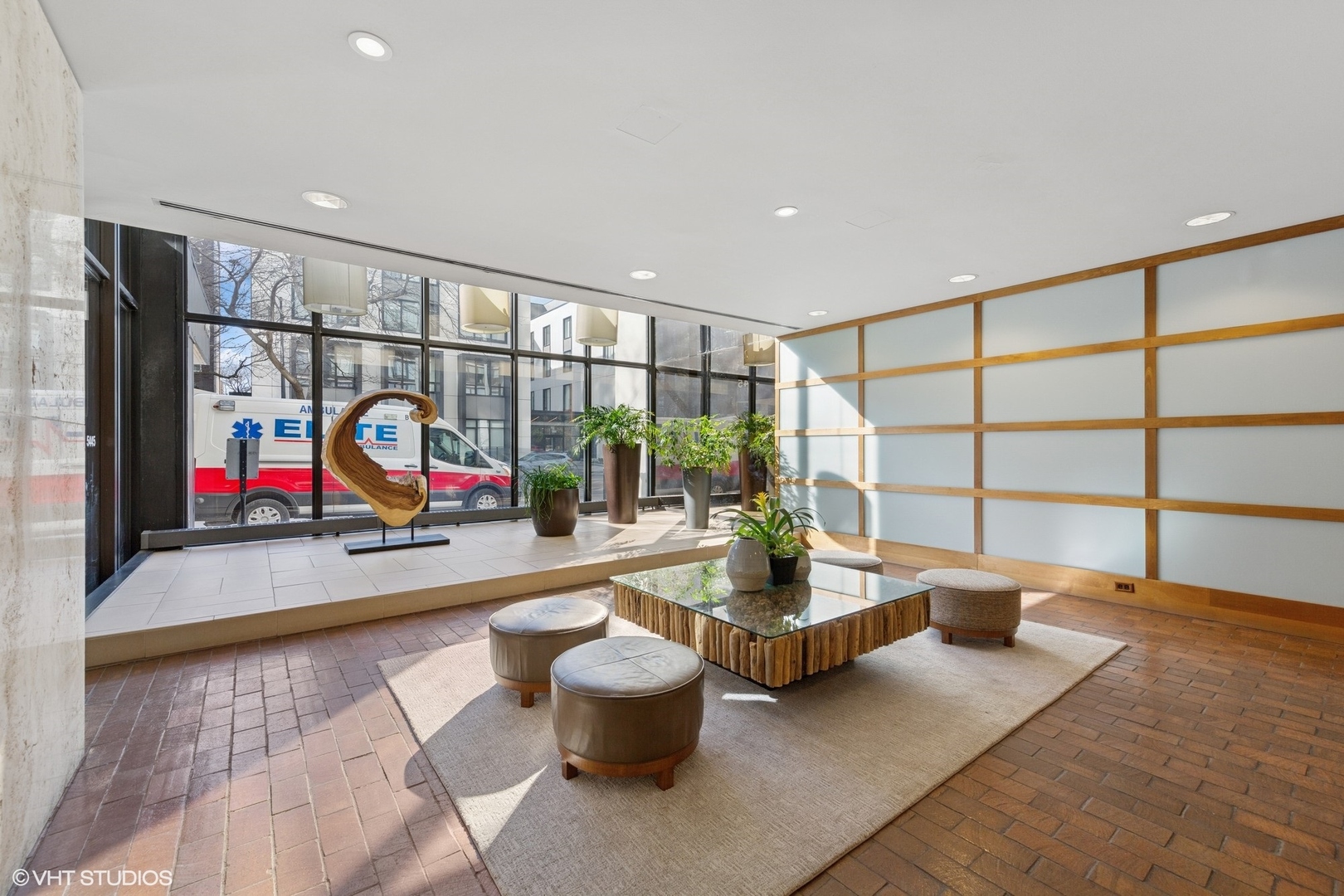 5445 N SHERIDAN Road Unit: 3307