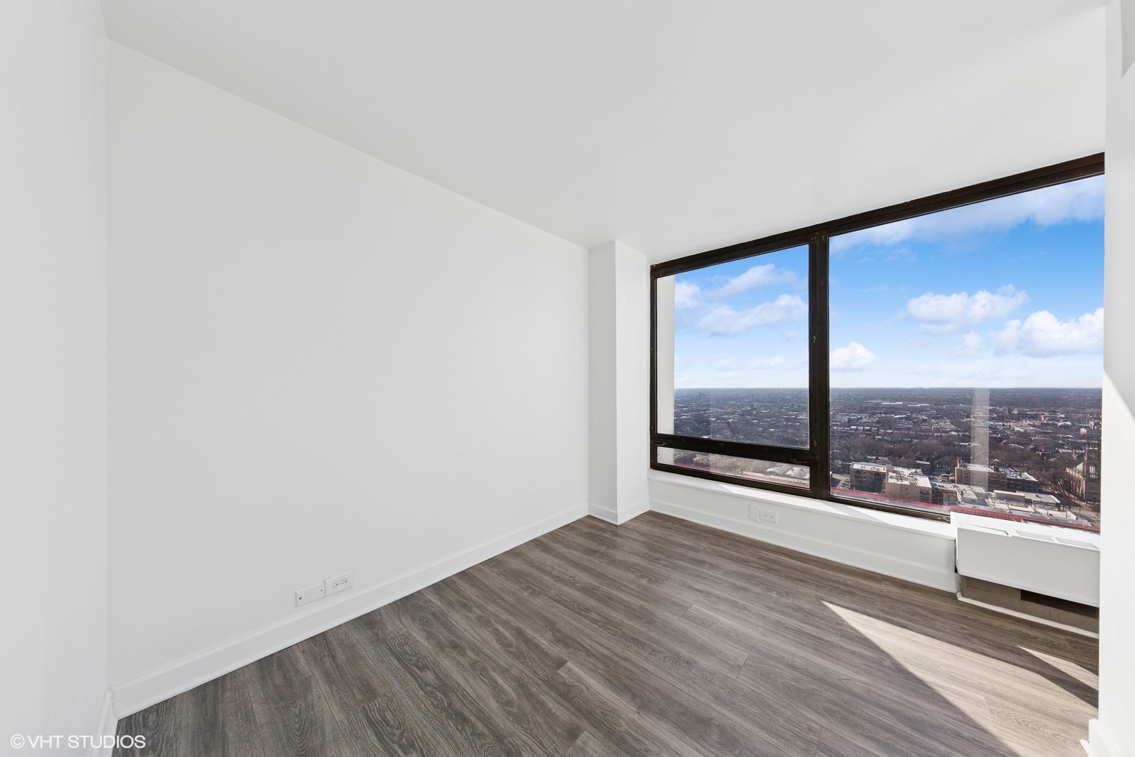 5445 N SHERIDAN Road Unit: 3307