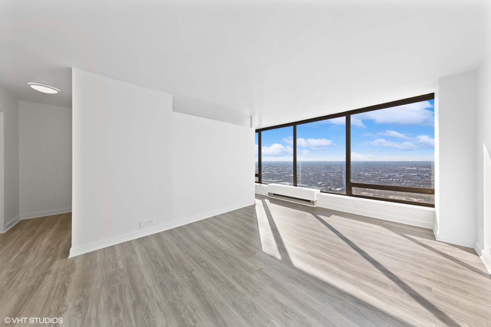 5445 N SHERIDAN Road Unit: 3307