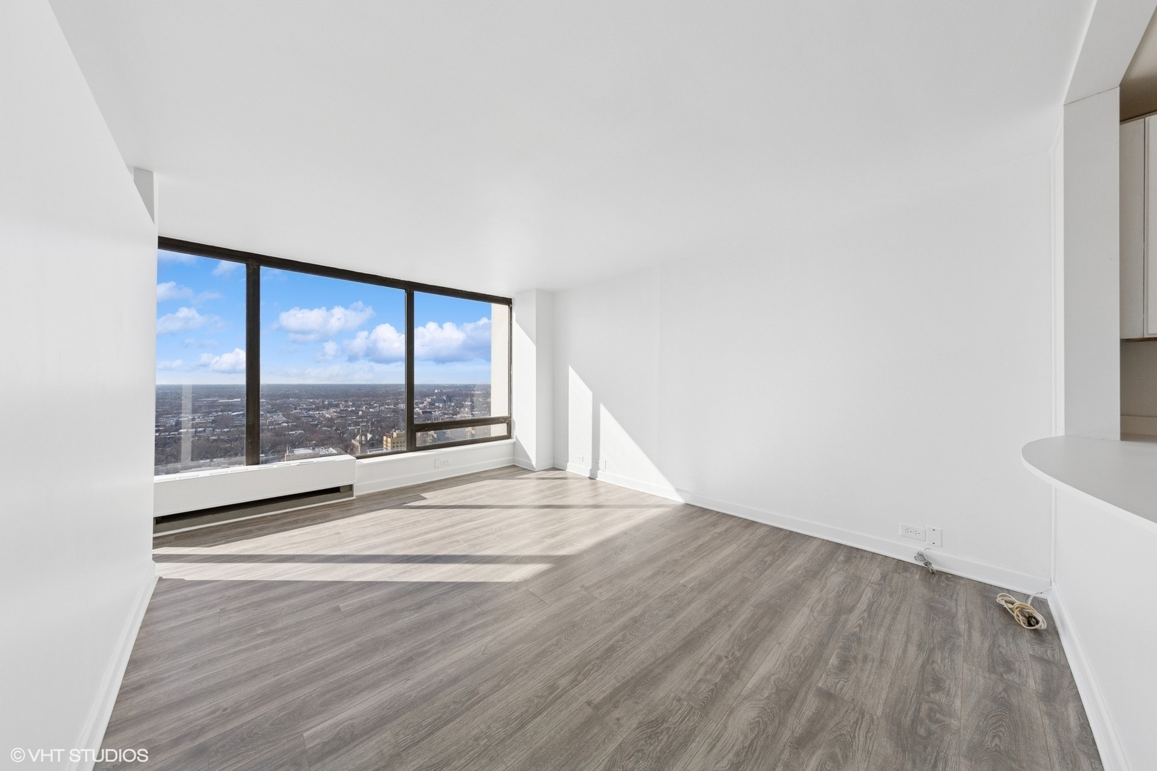 5445 N SHERIDAN Road Unit: 3307