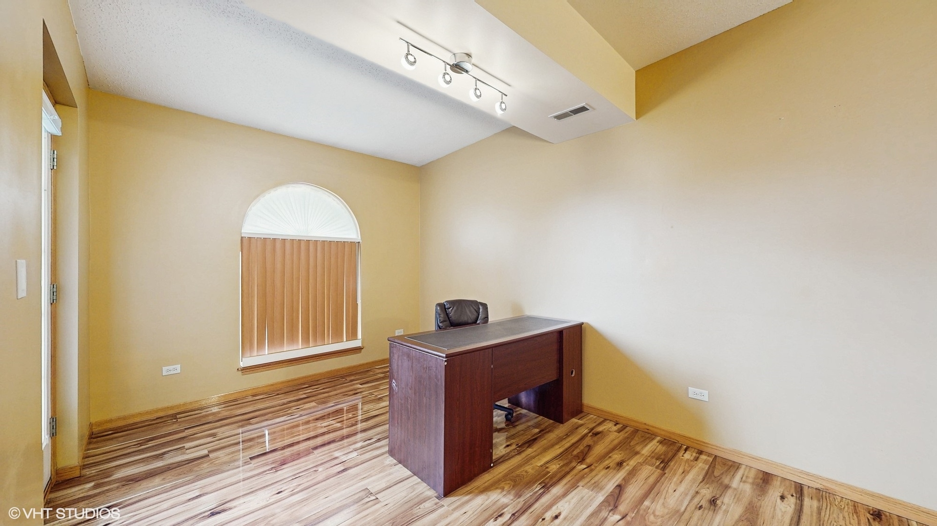 2875 Heritage Drive Unit: 2C