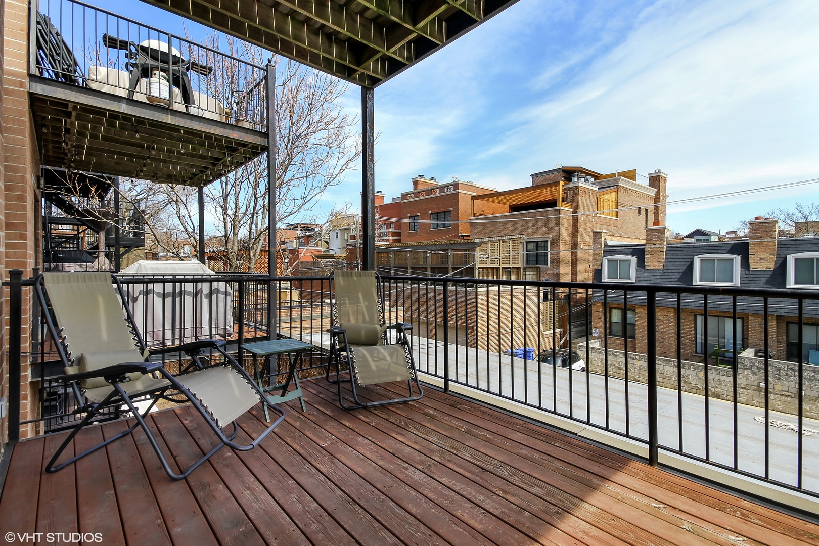 2721 N Wilton Avenue Unit: 2S