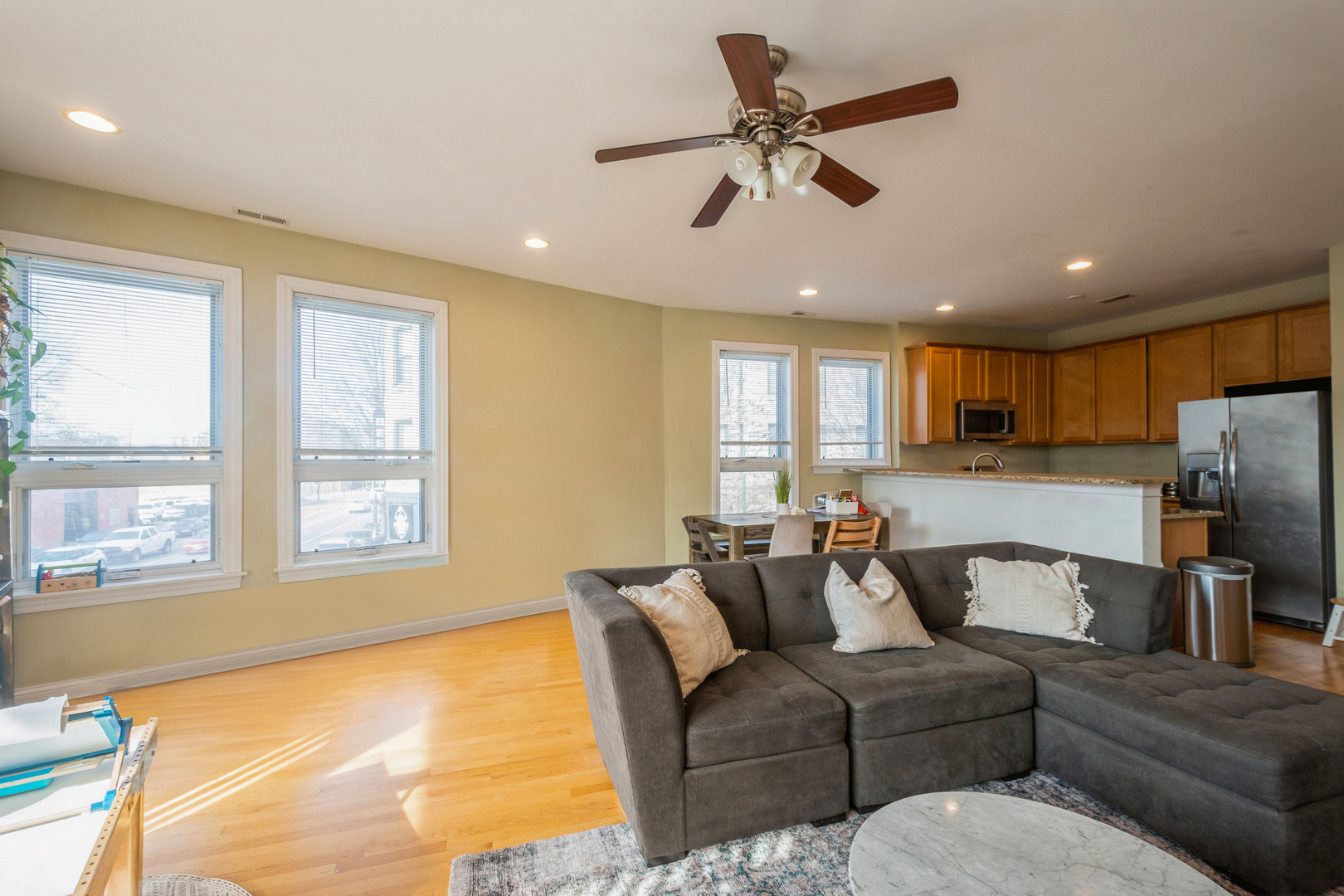 2524 W Chicago Avenue Unit: 2