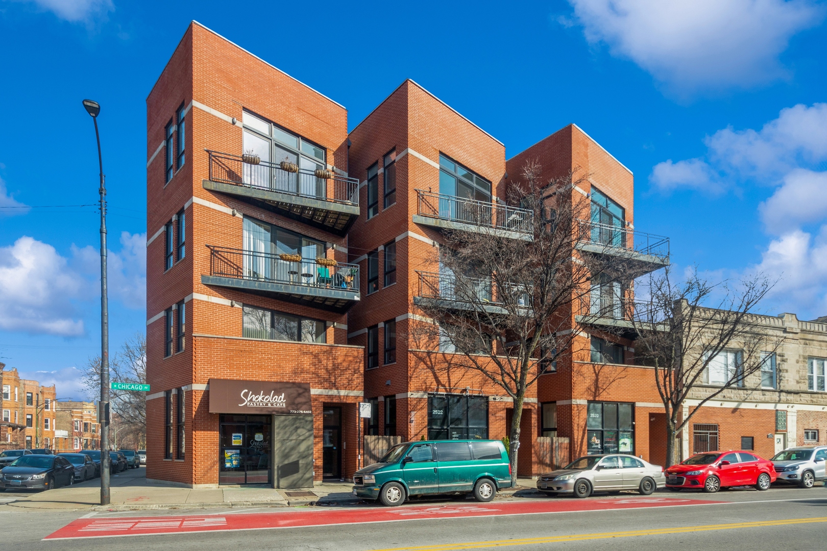 2524 W Chicago Avenue Unit: 2