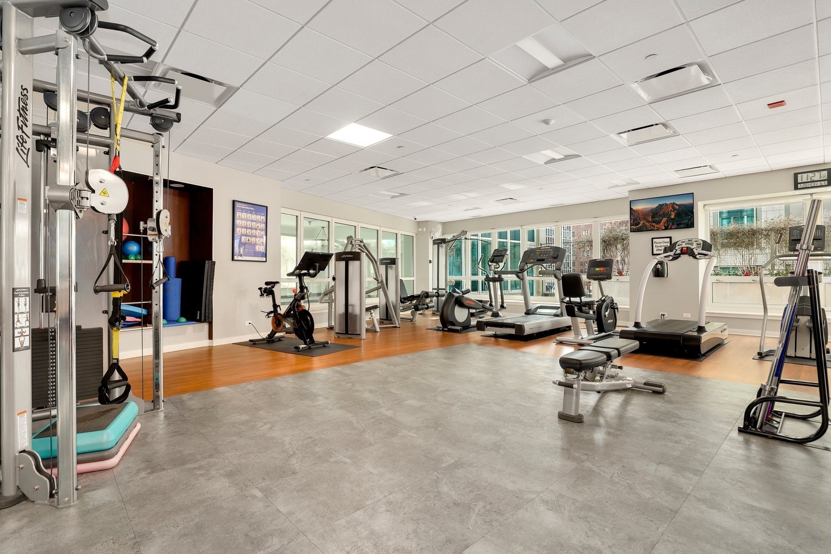 57 E DELAWARE Place Unit: 2901