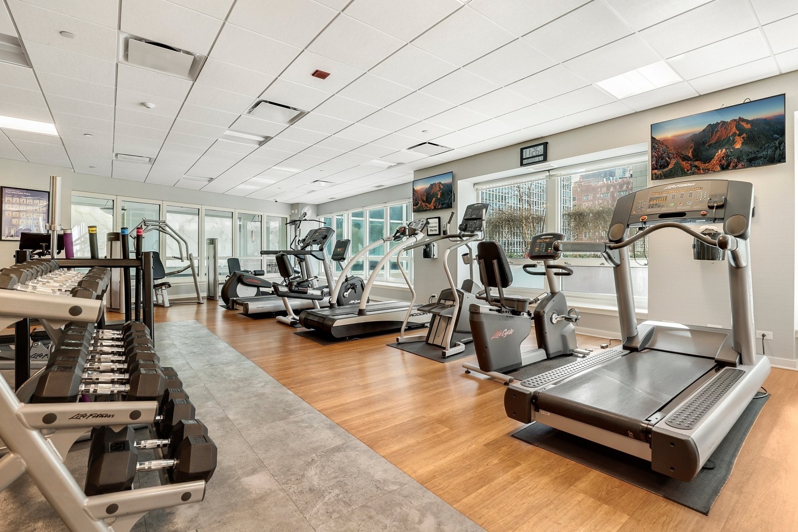 57 E DELAWARE Place Unit: 2901
