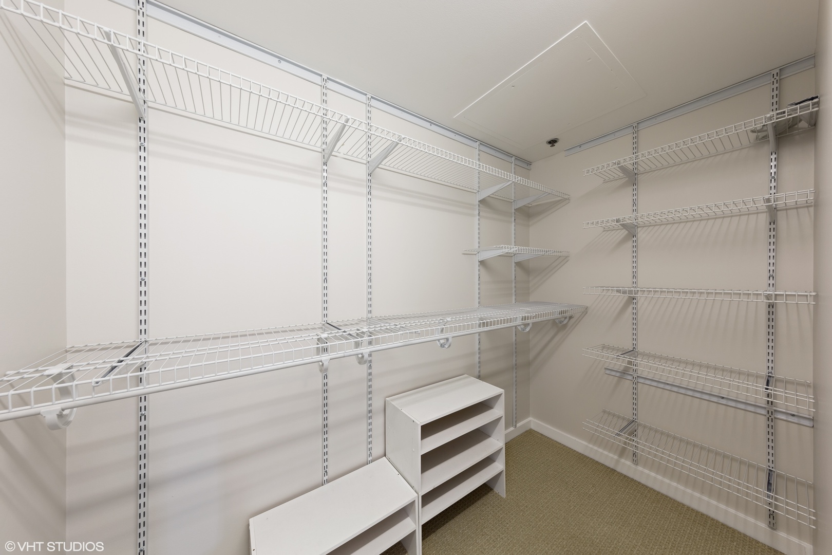 57 E DELAWARE Place Unit: 2901