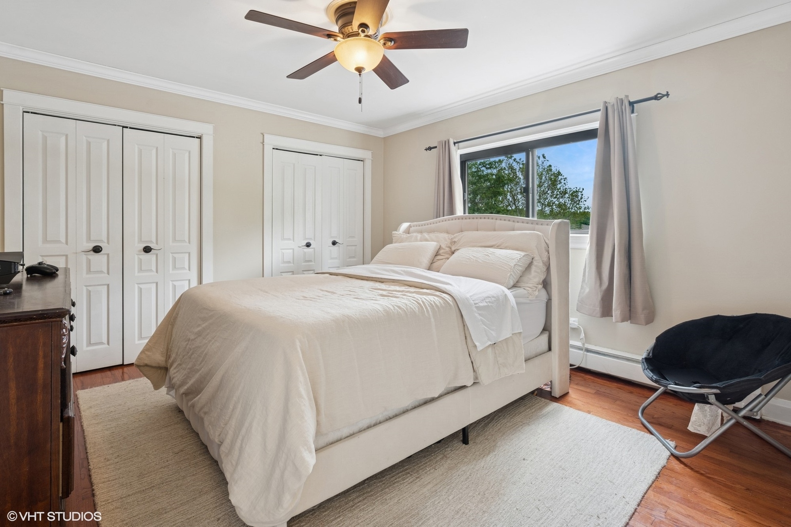 6060 N RIDGE Avenue Unit: 4E