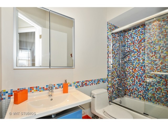 1440 N Wells Street Unit: F