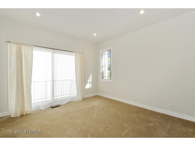 1440 N Wells Street Unit: F