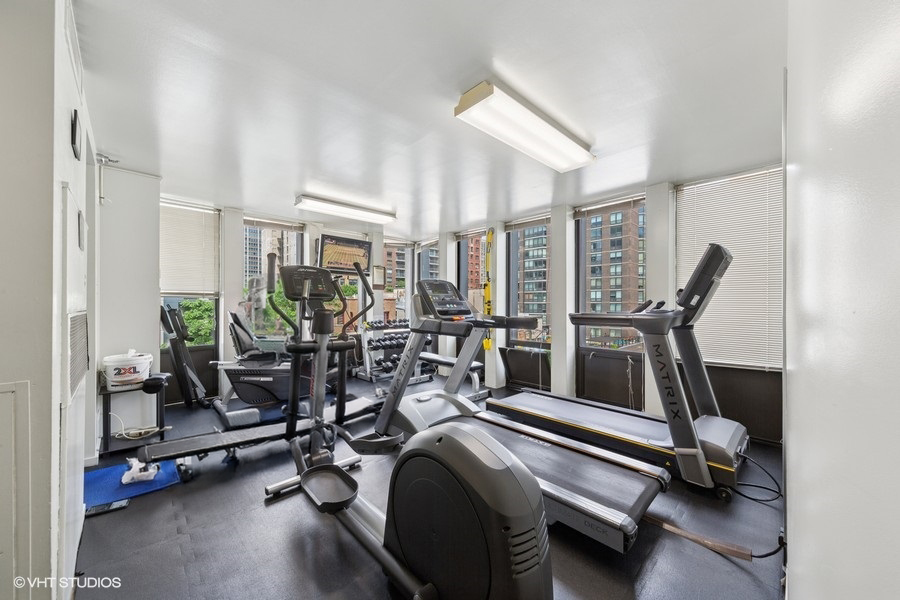 1230 N State Parkway Unit: 25C