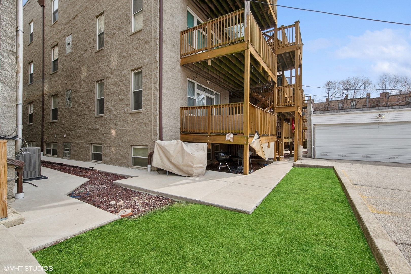 3976 S Ellis Avenue Unit: GS