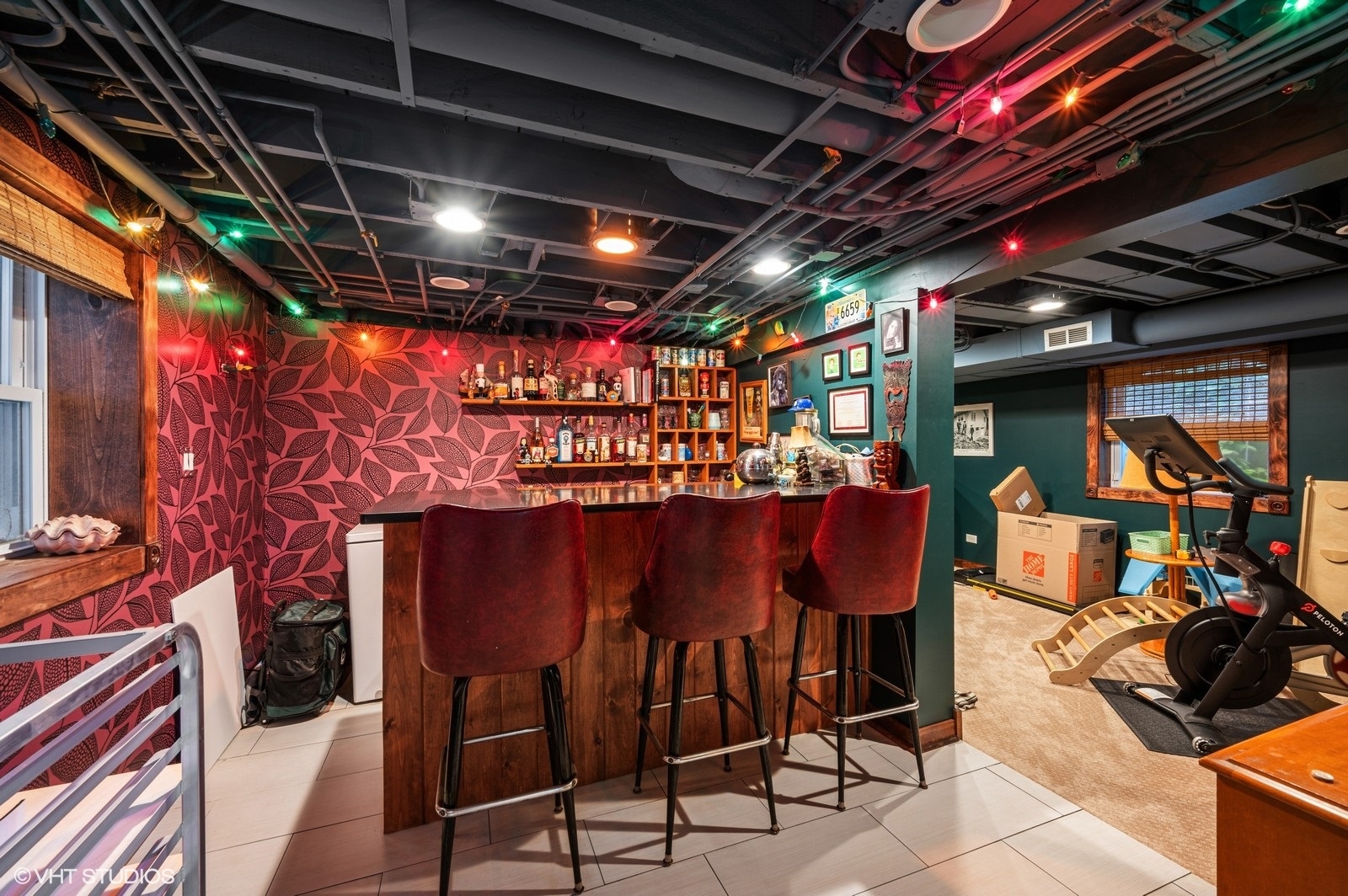 3067 N GRESHAM Avenue