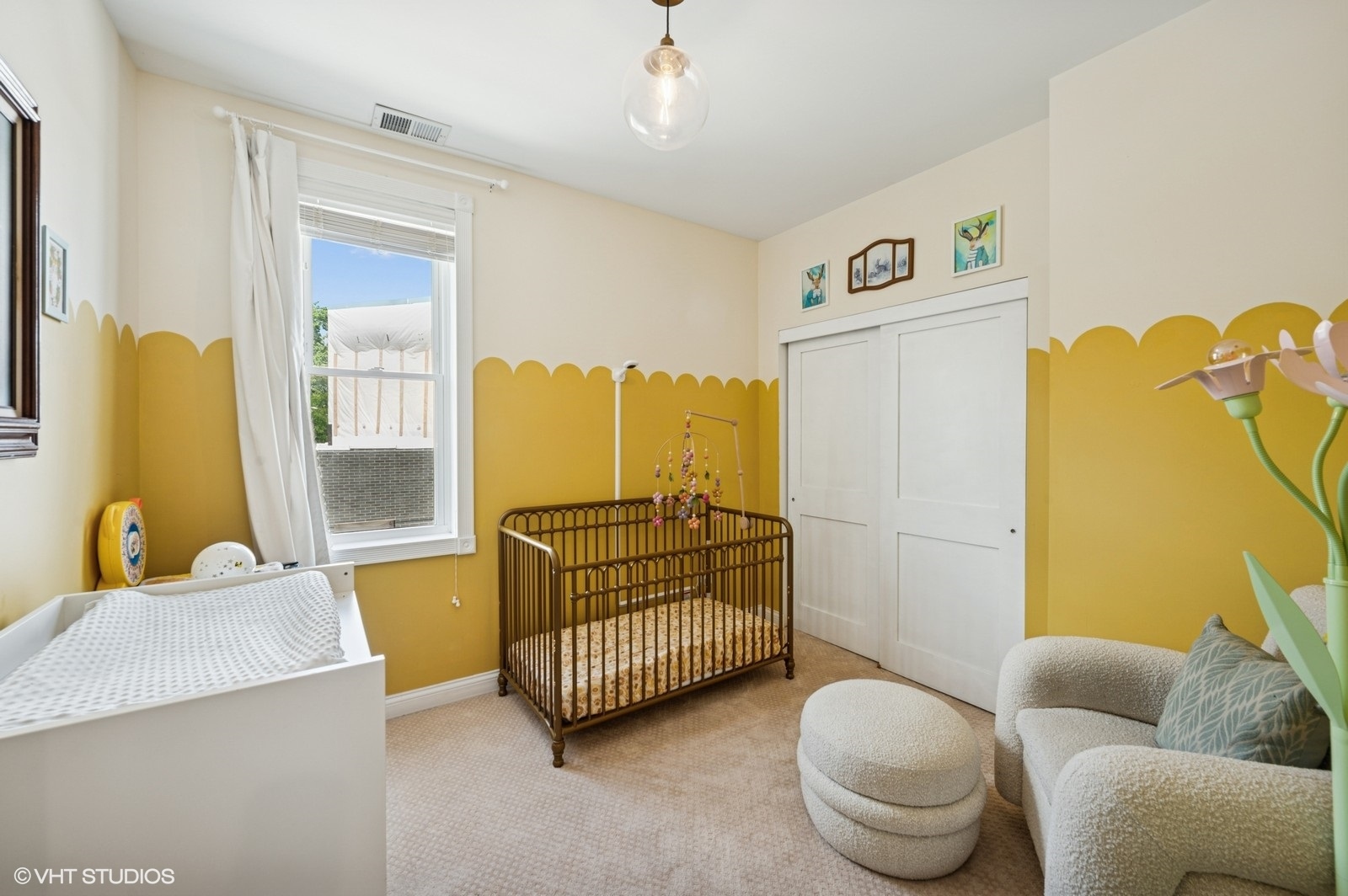 3067 N GRESHAM Avenue