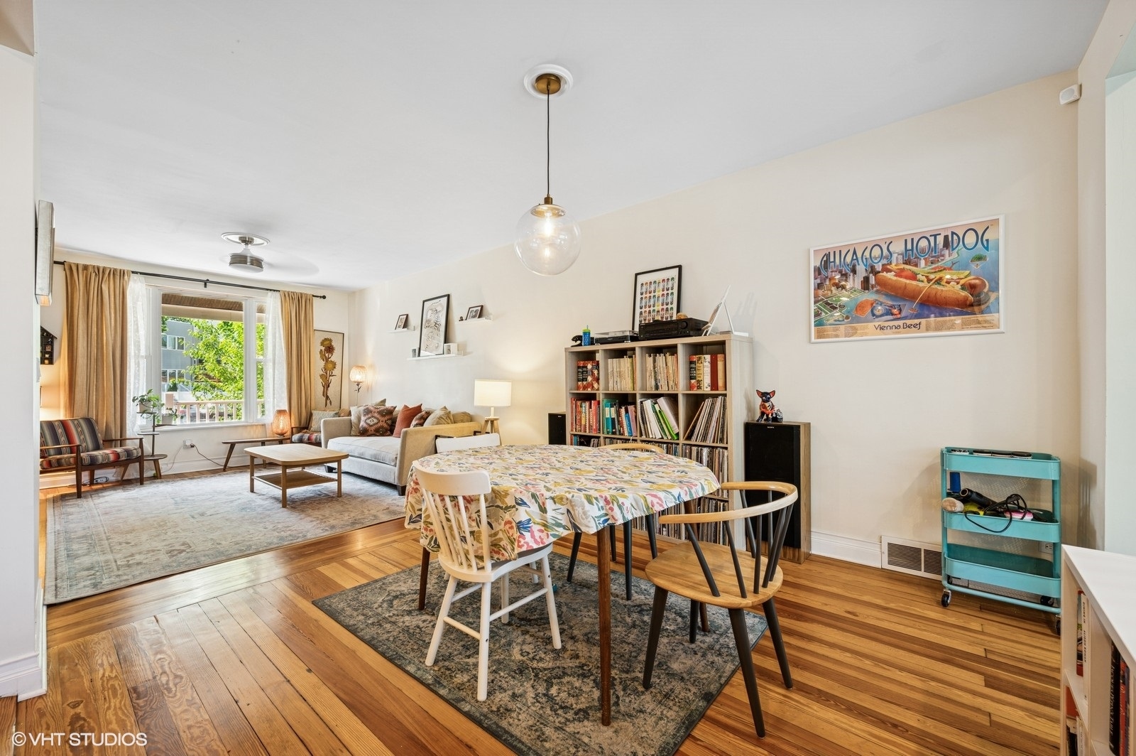 3067 N GRESHAM Avenue