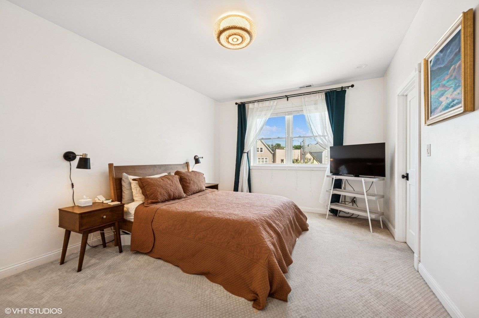 3067 N GRESHAM Avenue