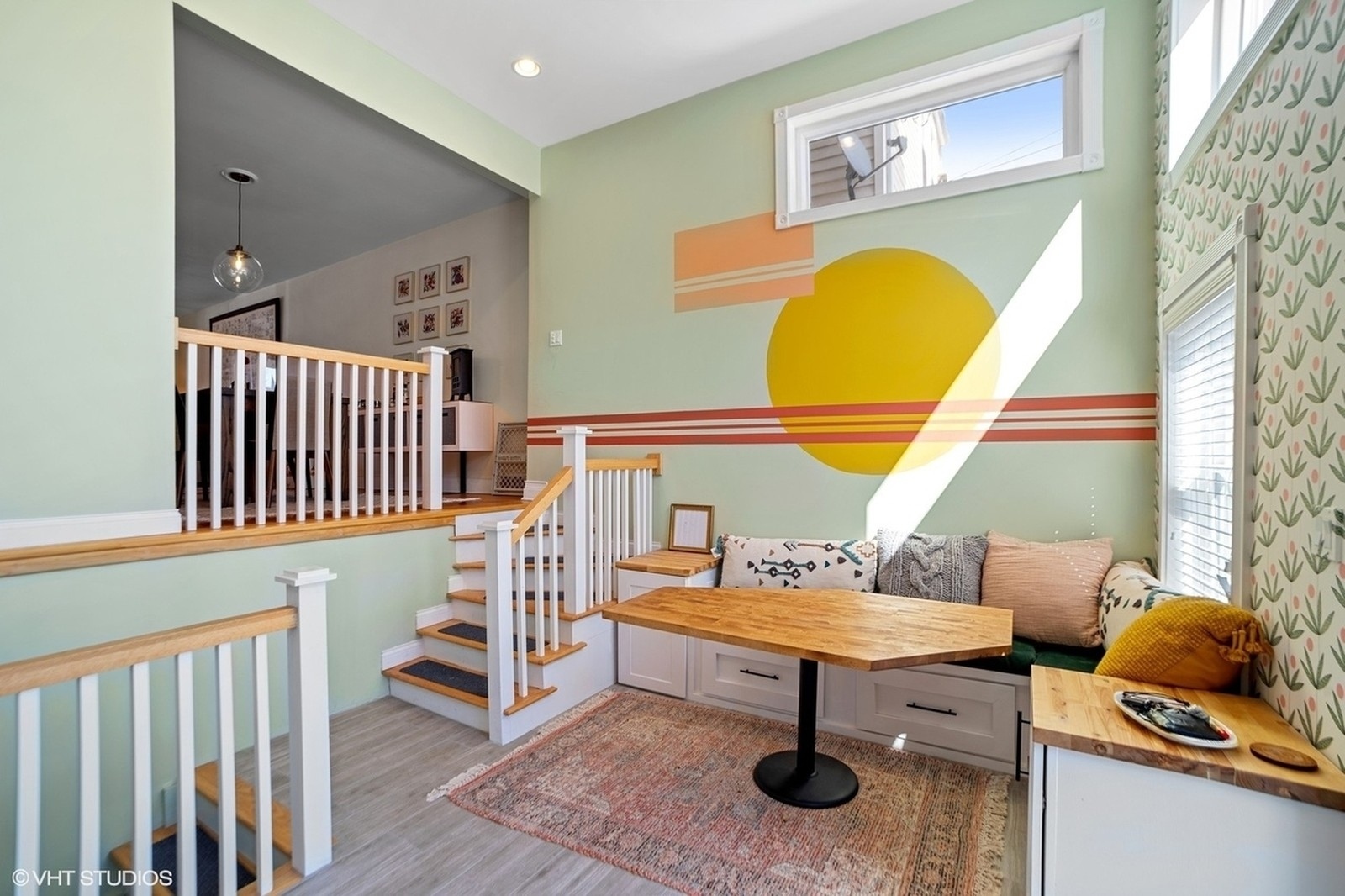 3067 N GRESHAM Avenue