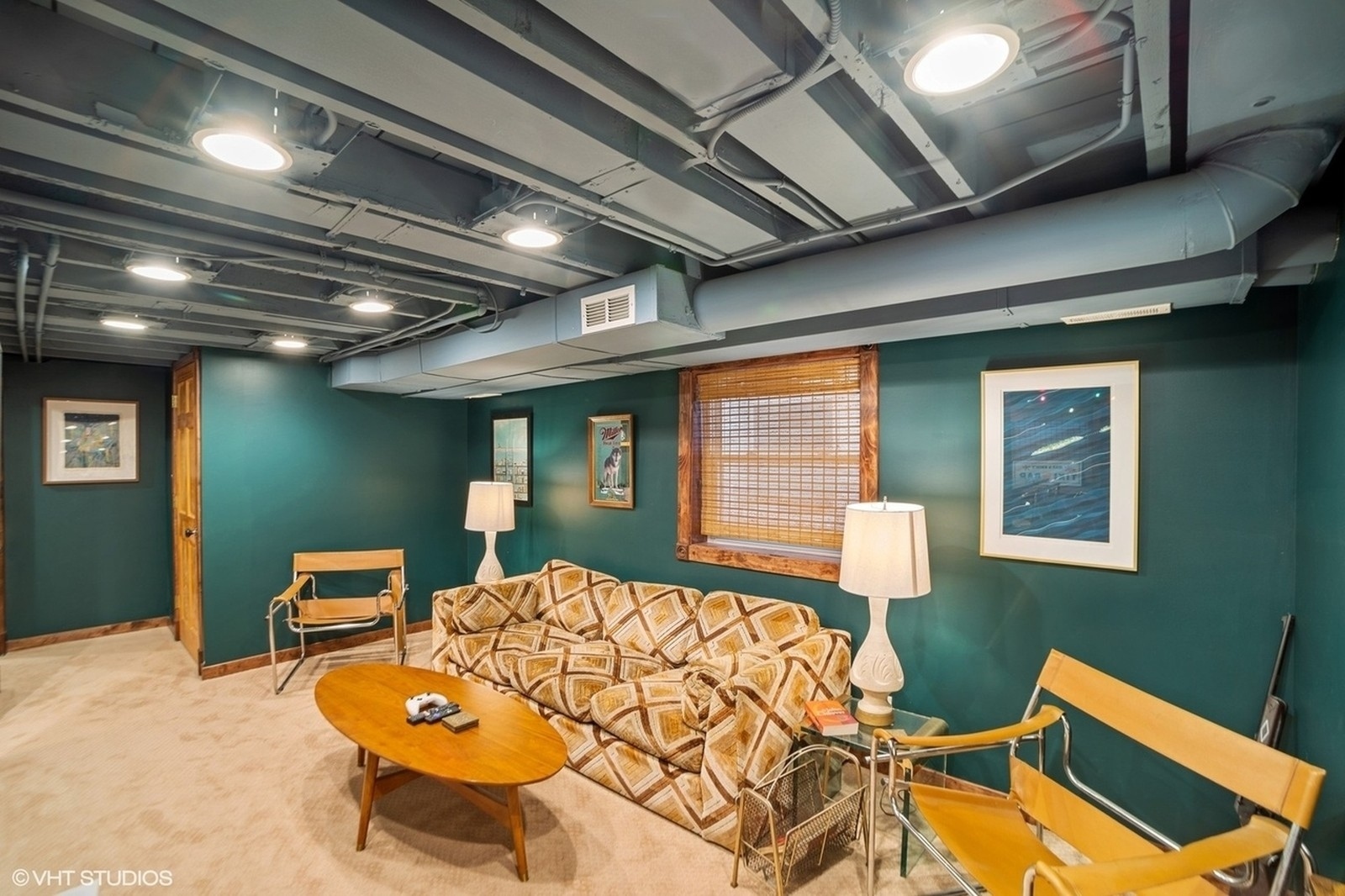 3067 N GRESHAM Avenue