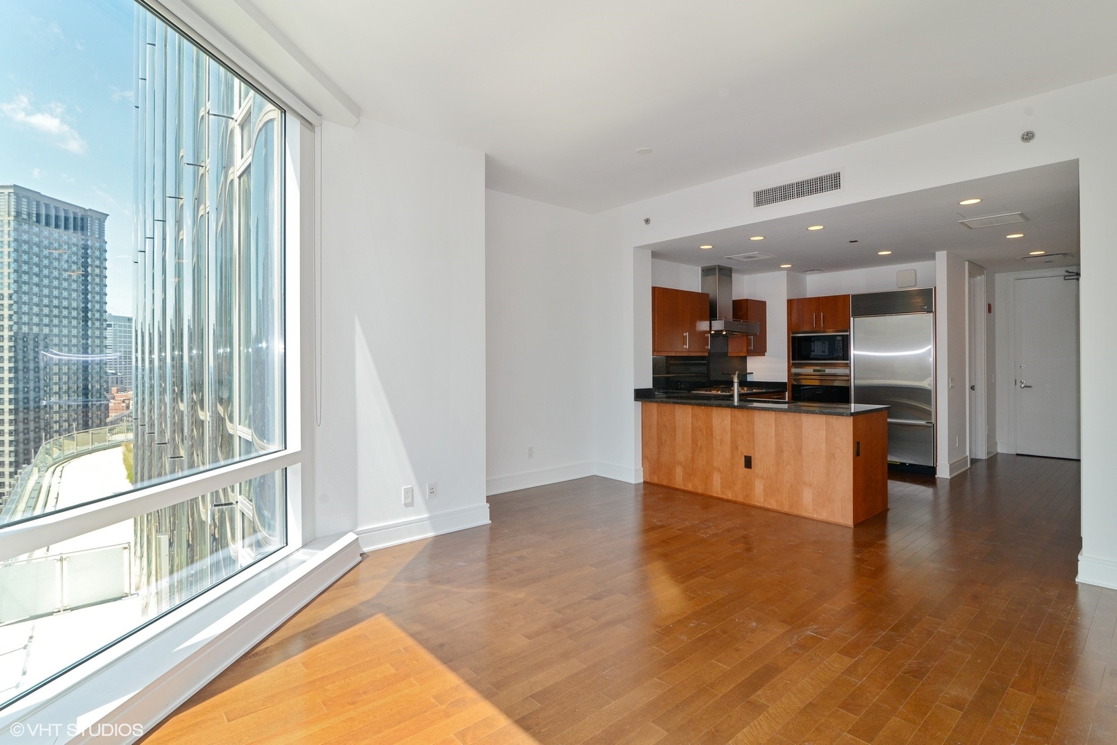 401 N WABASH Avenue Unit: 30-L