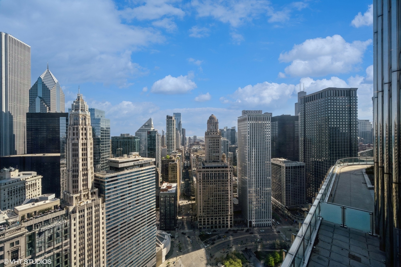401 N WABASH Avenue Unit: 30-L