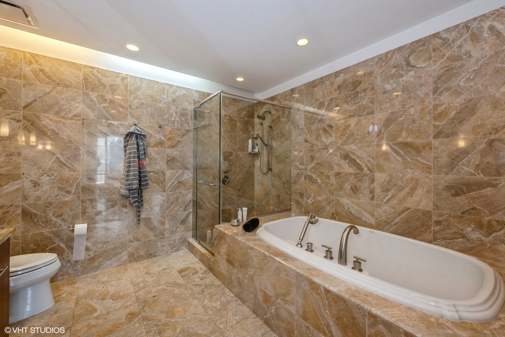 401 N WABASH Avenue Unit: 30-L
