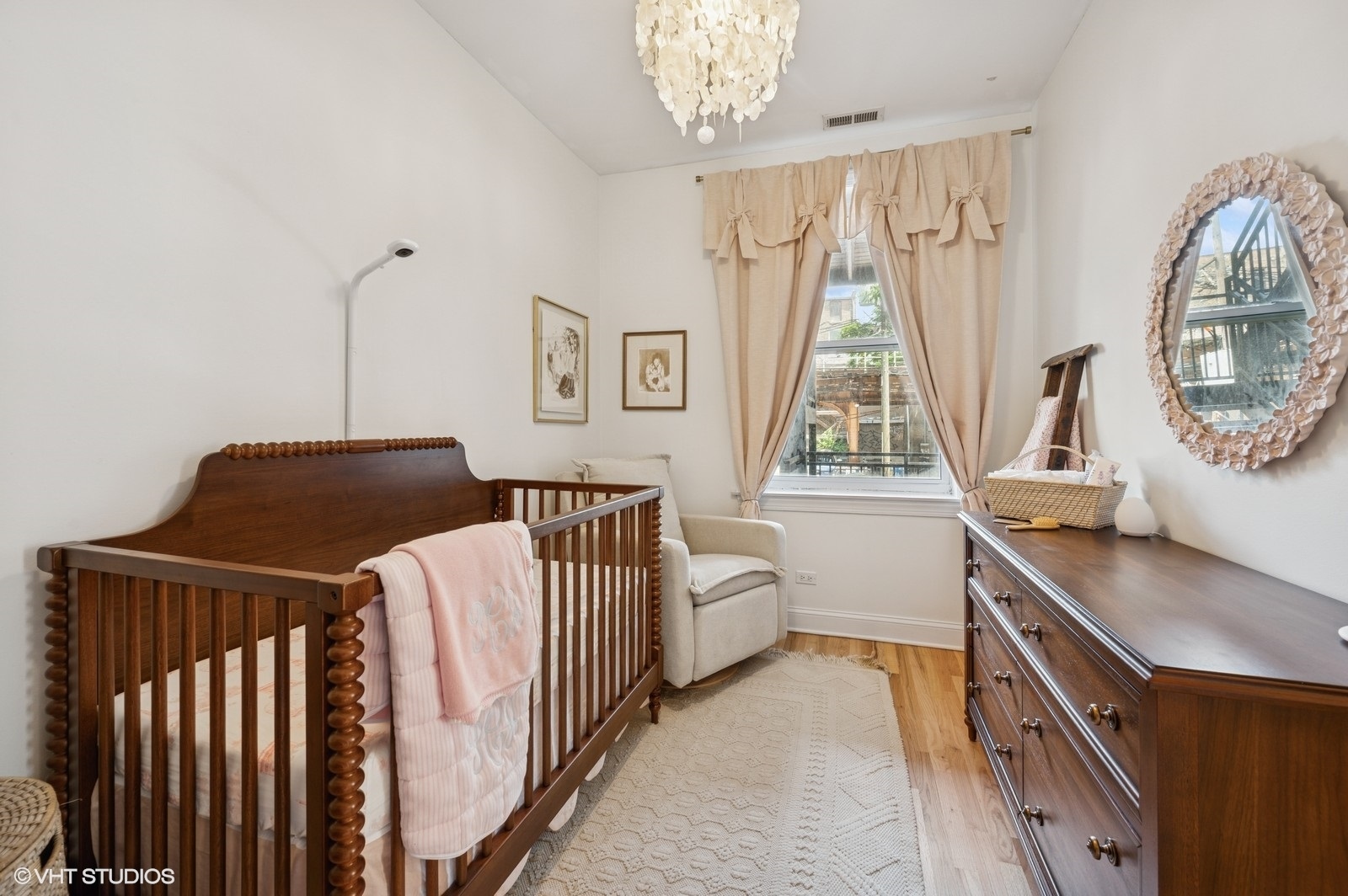 1523 N Wicker Park Avenue Unit: 1