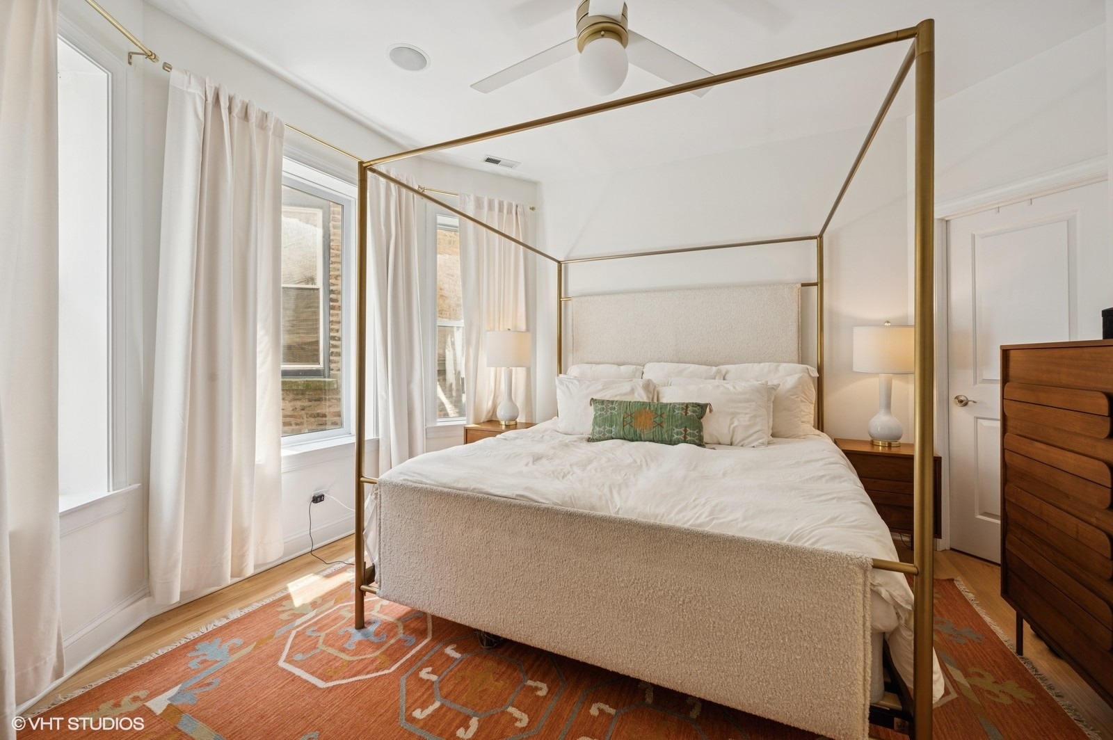 1523 N Wicker Park Avenue Unit: 1