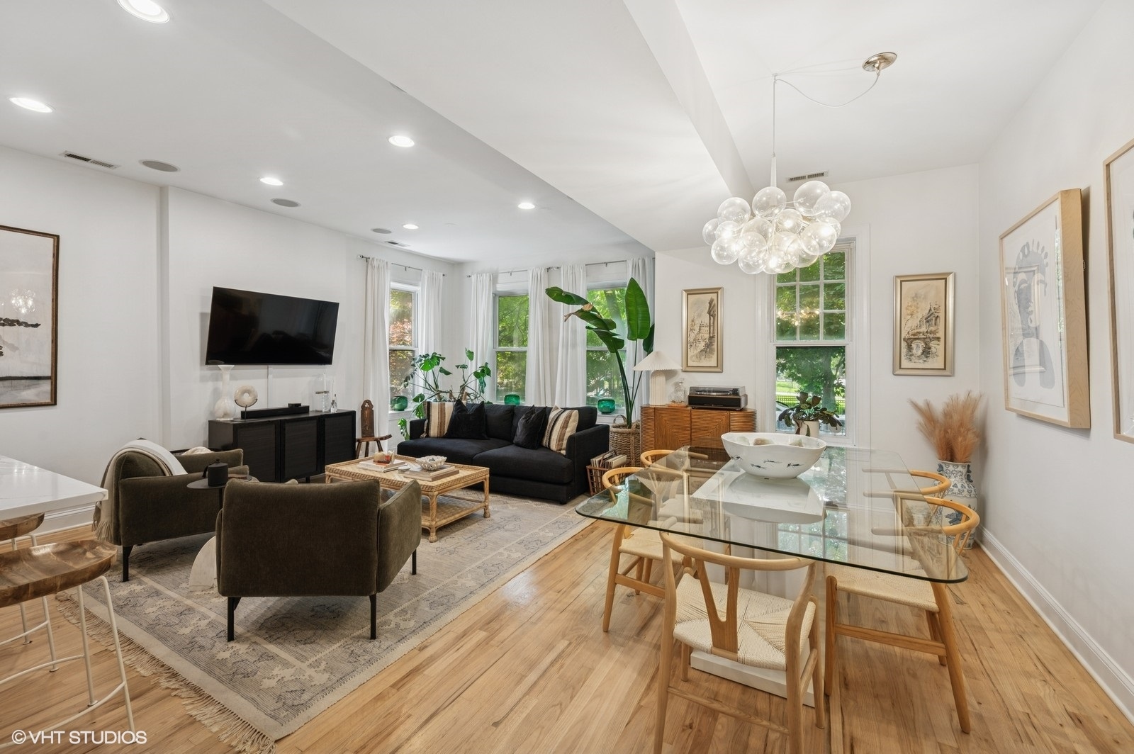 1523 N Wicker Park Avenue Unit: 1