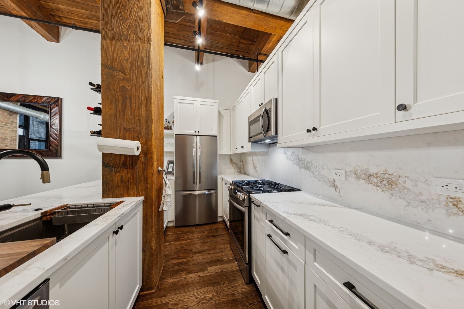 1500 W MONROE Street Unit: 217