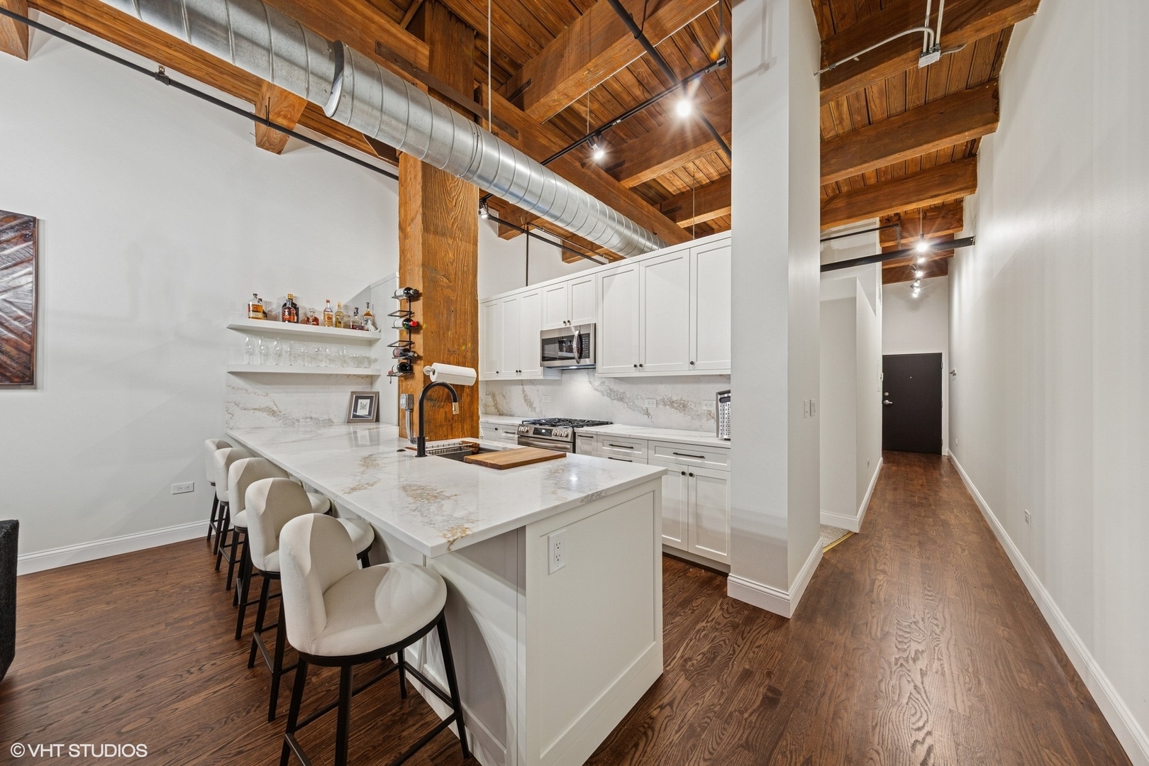 1500 W MONROE Street Unit: 217