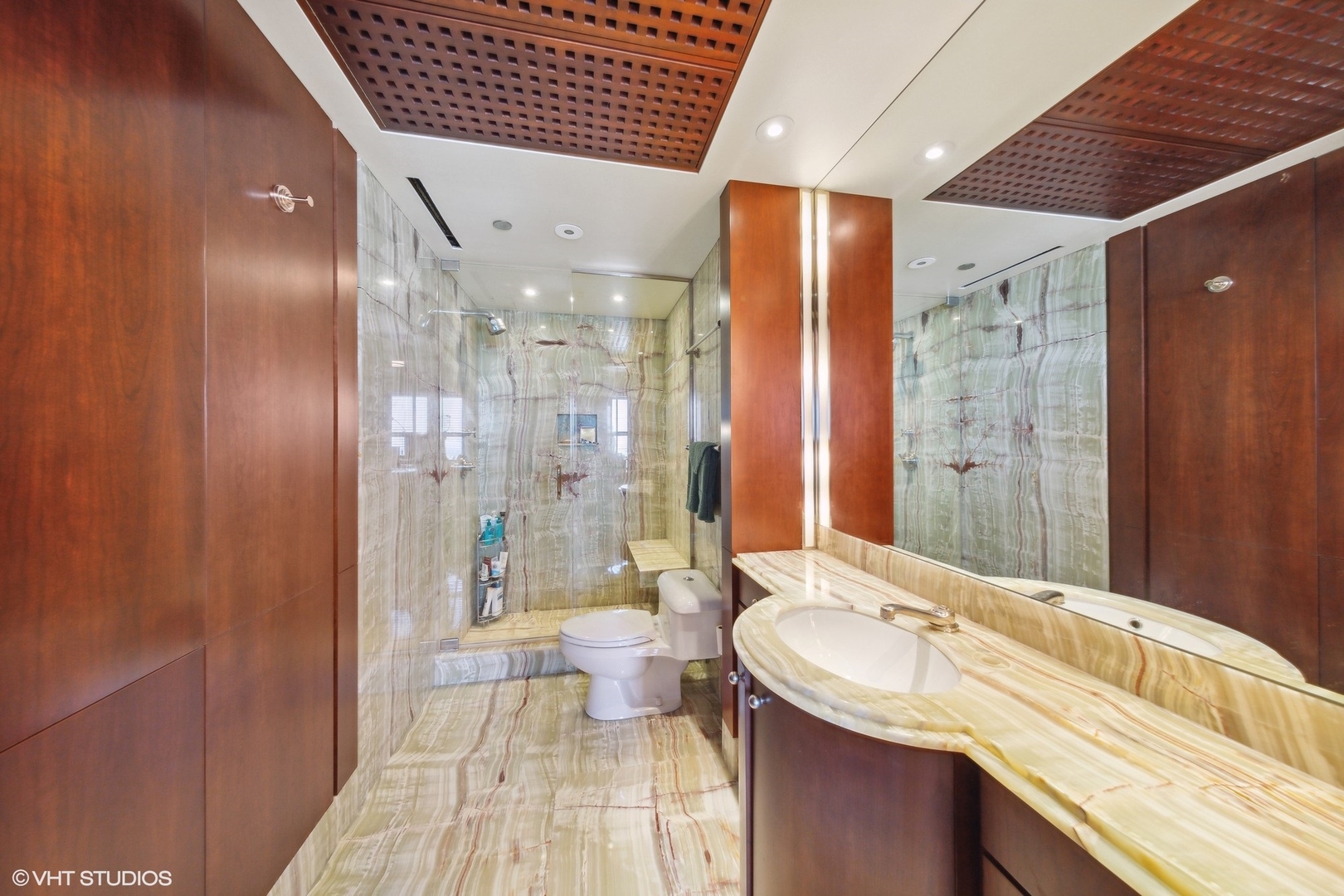 2120 N Lincoln Park West Unit: 14