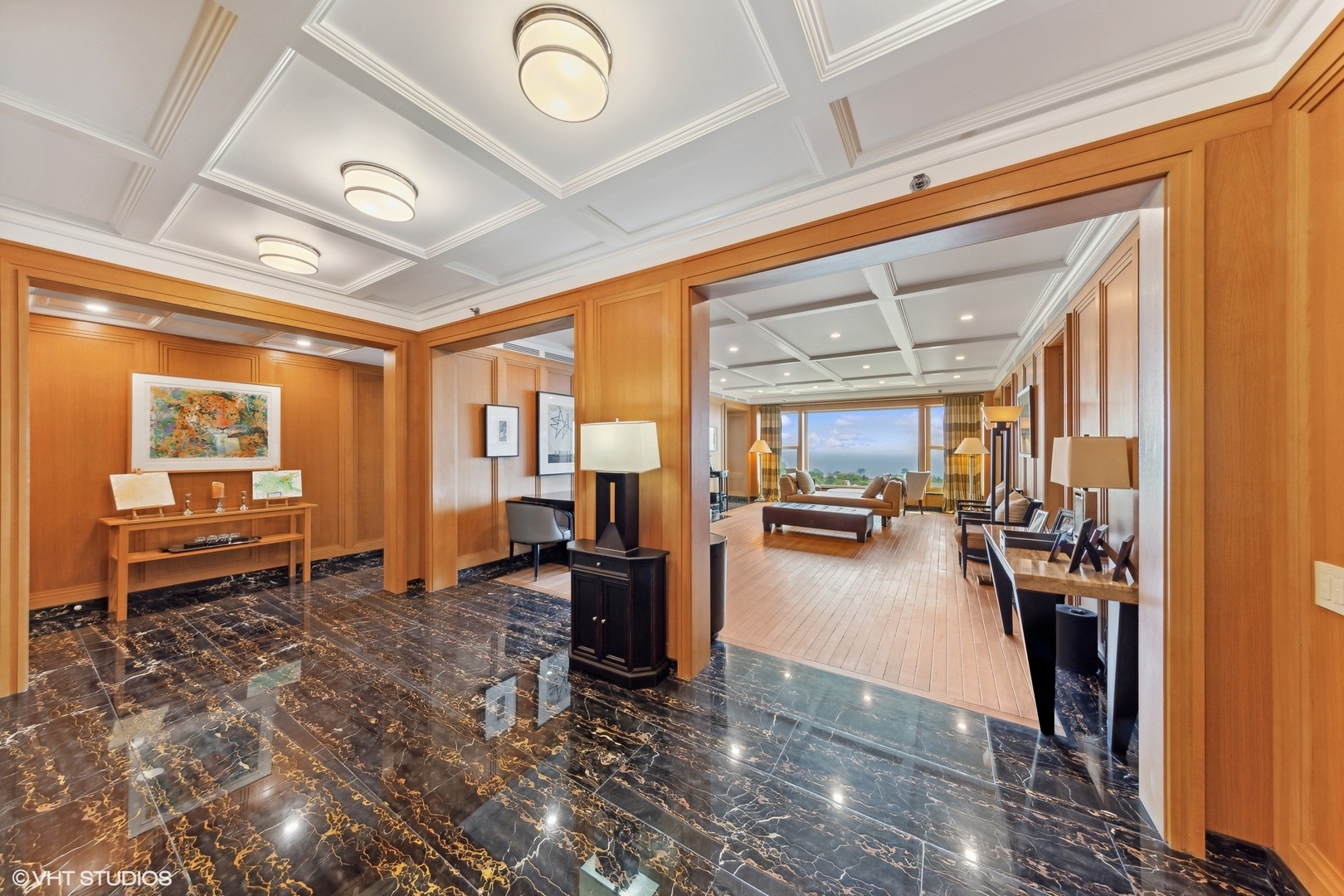 2120 N Lincoln Park West Unit: 14