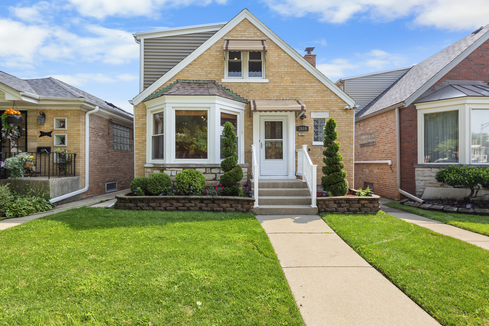 3919 N Oriole Avenue