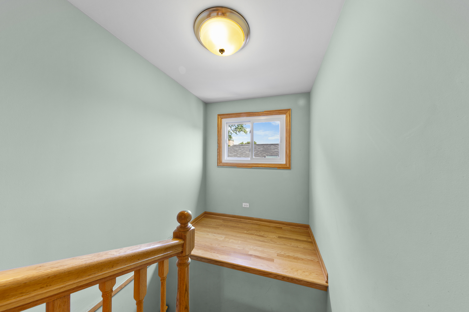 3919 N Oriole Avenue