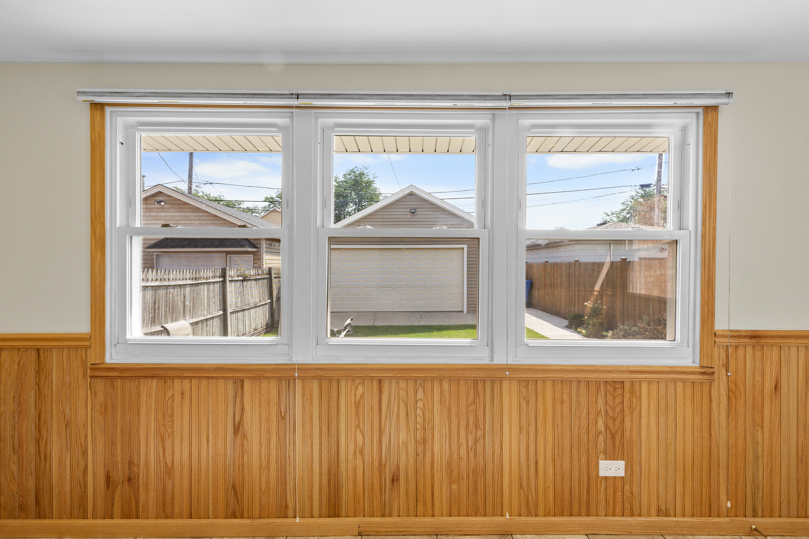 3919 N Oriole Avenue