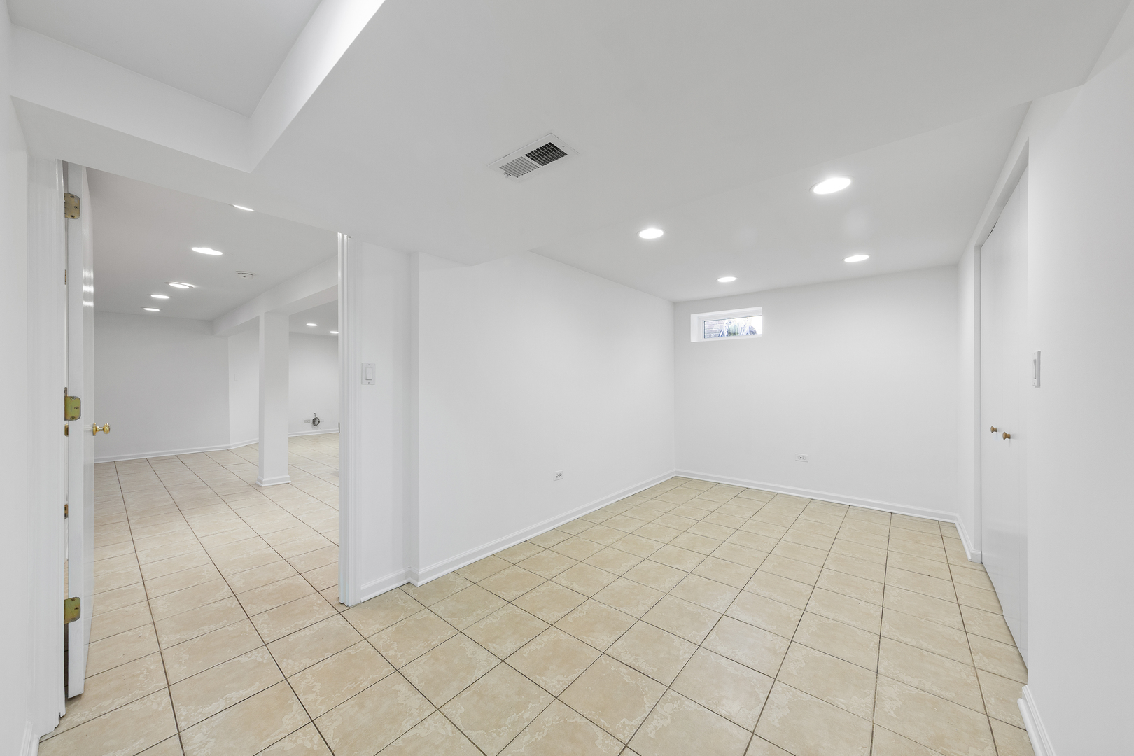 3919 N Oriole Avenue