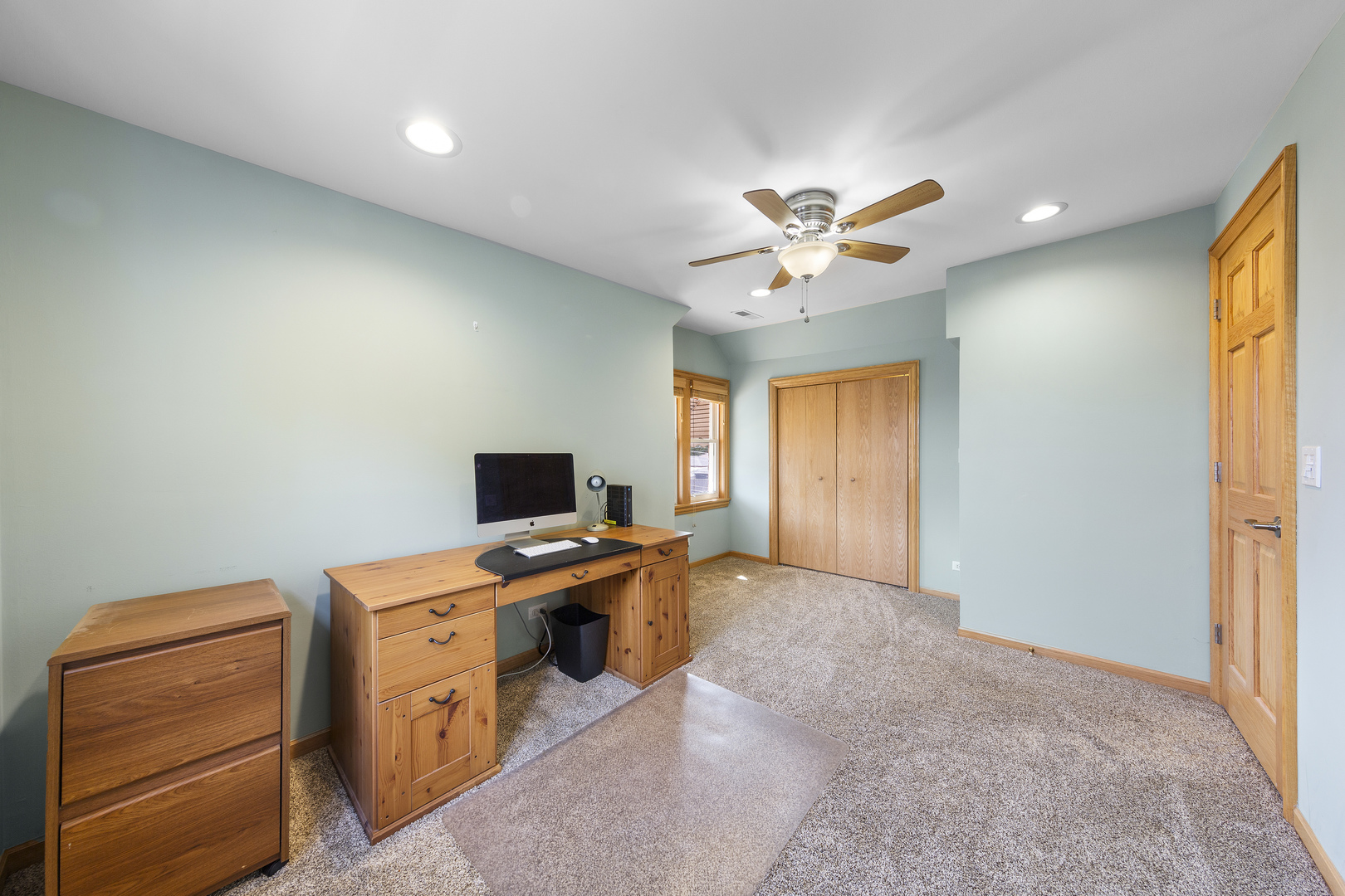 3919 N Oriole Avenue