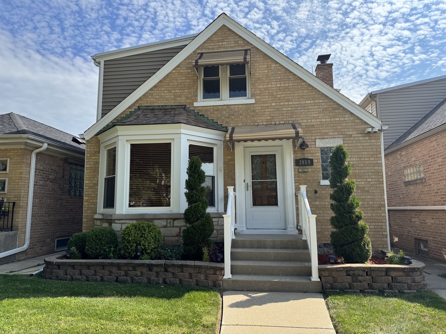 3919 N Oriole Avenue
