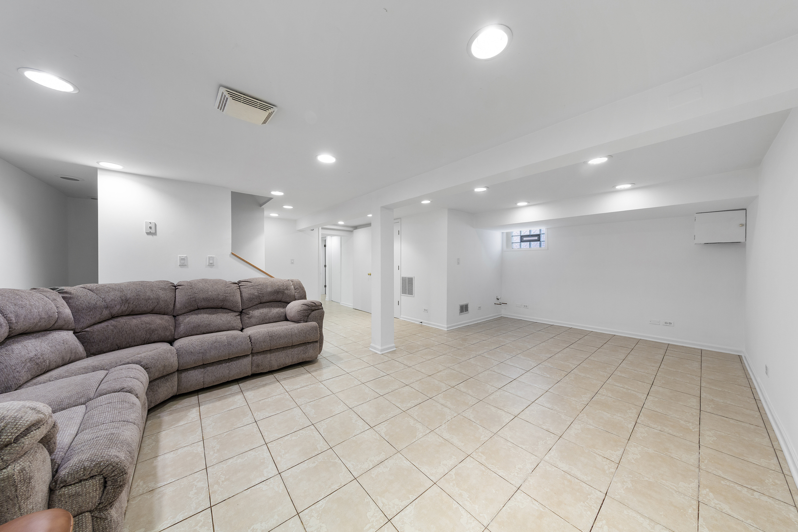 3919 N Oriole Avenue