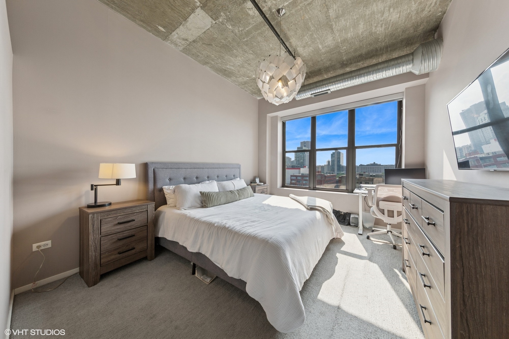 849 N Franklin Street Unit: 722