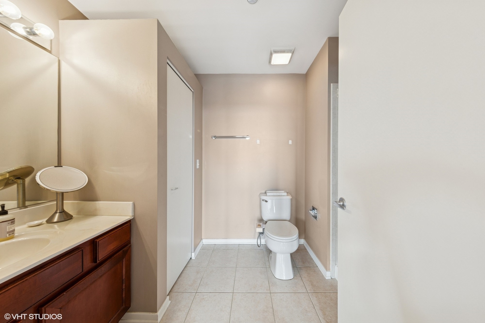 849 N Franklin Street Unit: 722