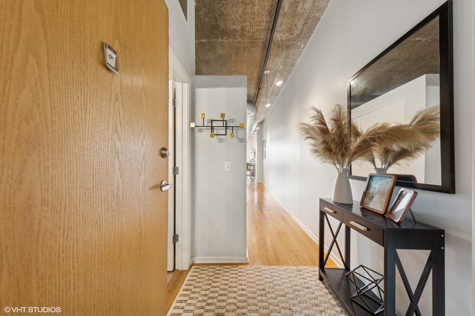 849 N Franklin Street Unit: 722