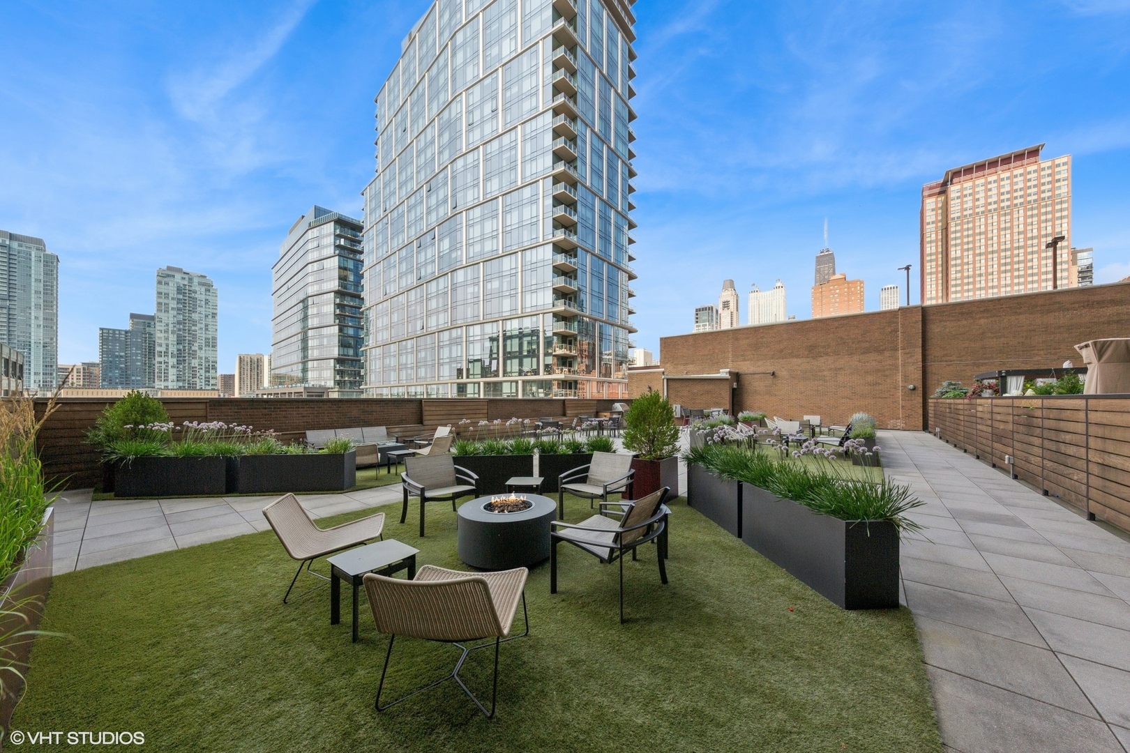 849 N Franklin Street Unit: 722